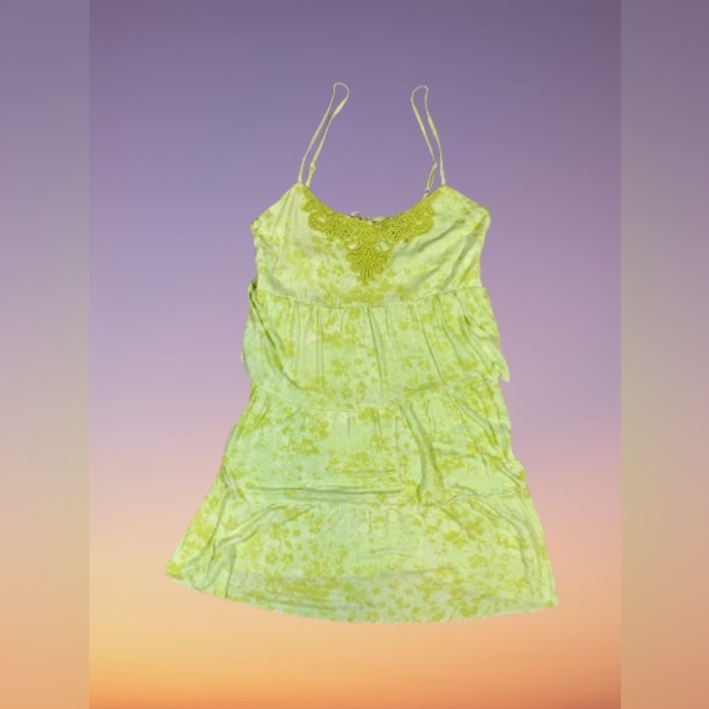 Mudd Ruffled Embroidered Top Lime Green top Size Medium Y2K festival